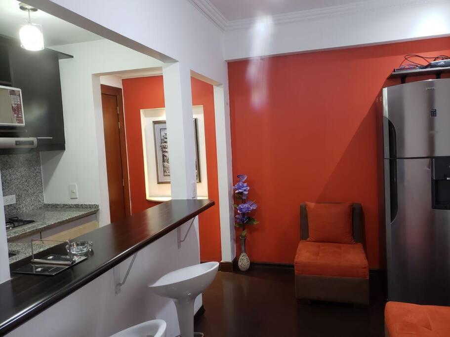 Mini Apartamento, Netflix, Plus, Sector Privilegiado, Cerca De Todo Apartamento Quito