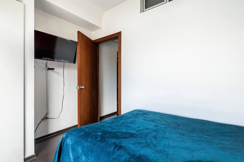 Mini Apartamento, Netflix, Plus, Sector Privilegiado, Cerca De Todo * Quito