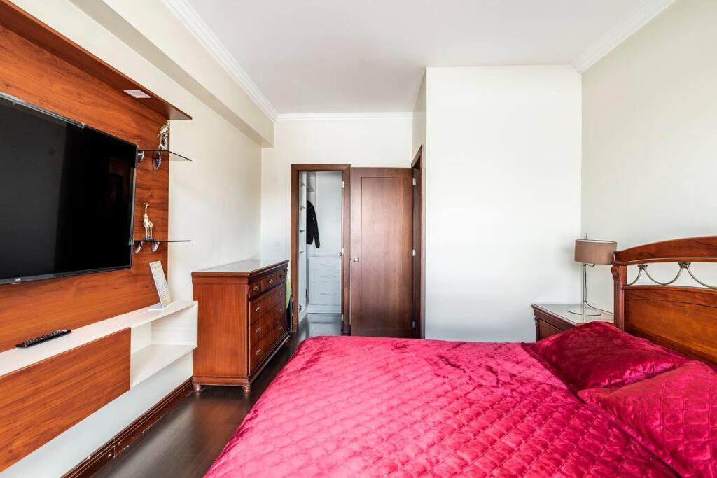 Mini Apartamento, Netflix, Plus, Sector Privilegiado, Cerca De Todo Quito